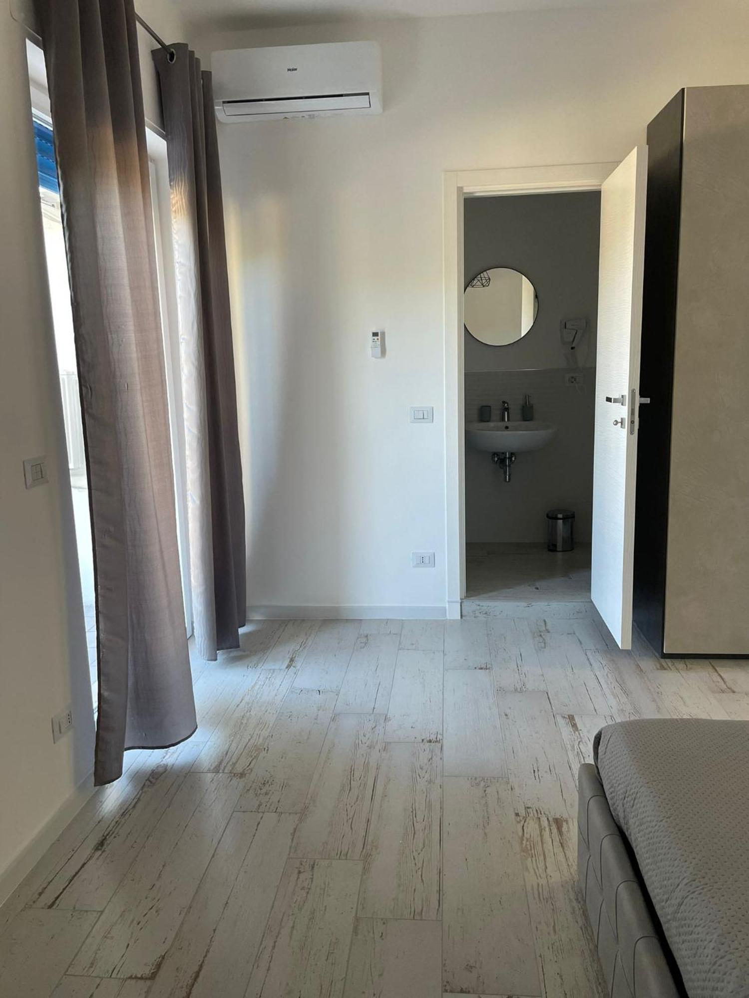 Maison Appartaments Bari Exteriör bild